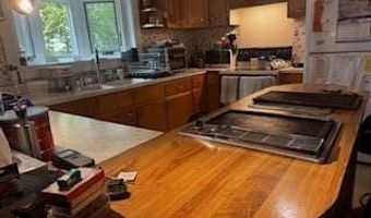 3 George St, Amsterdam, NY 12010