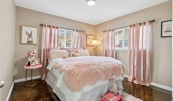 2118 W Crestwood Ln, Anaheim, CA 92804