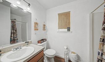 205 OCEANGATE Dr, Atlantic Beach, FL 32233