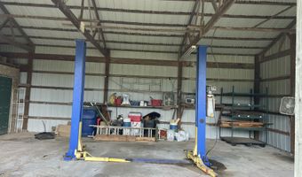 22017 E State Hwy 76, Ava, MO 65608