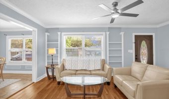918 W SMITH St, Orlando, FL 32804