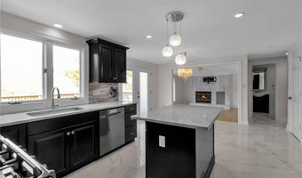 10 San Mateo Ct, Amherst, NY 14051