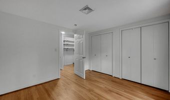 23 Loeffler Rd, Bloomfield, CT 06002