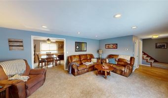 824 Minnie Maddern St, Albert Lea, MN 56007