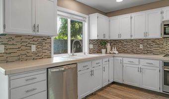 15067 Glendoveer Ct, Oregon City, OR 97045