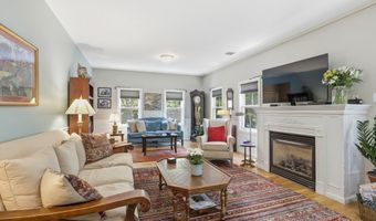 73 Gray St A, Billerica, MA 01821