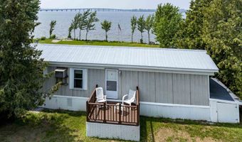 279 Hunter North Rd, Alburgh, VT 05440