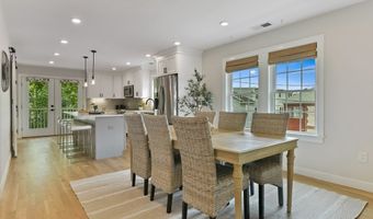 176 Medford St 176, Arlington, MA 02474