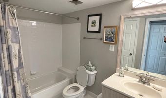 20588 CORNSTALK Ter 202, Ashburn, VA 20147