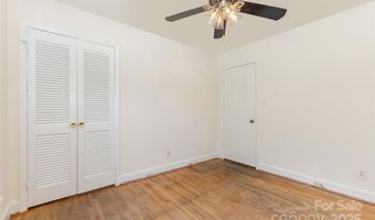 1519 Briarfield Dr, Charlotte, NC 28205