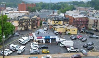 33 N Morris St, Andover, NJ 07801