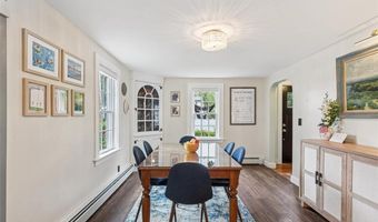 61 Harlem St, East Providence, RI 02916