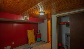 219 W South Ave, Algona, IA 50511
