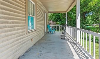 82 Main St, Blackstone, MA 01504