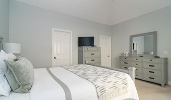 12 Turnberry Rd 12, Bourne, MA 02532