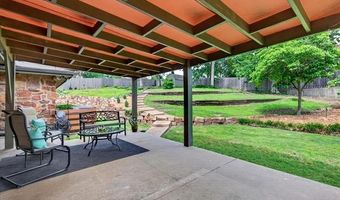 1330 Evergreen Dr, Bartlesville, OK 74006