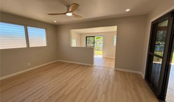 135 Kakahiaka St, Kailua, HI 96734