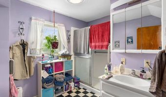 301 E Lincoln St, Ashley, IN 46705