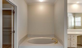 560 Dixton Dr, Brandon, MS 39047