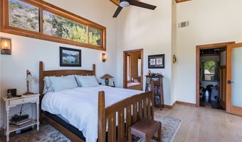 2106 Lakeshore Dr, Agoura Hills, CA 91301