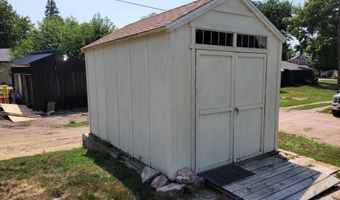 241 Nidaros Ave, Baltic, SD 57003