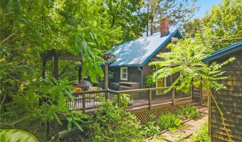 619 Portage Lakes Dr, Akron, OH 44319
