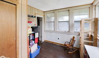 540 A Ave E, Albia, IA 52531