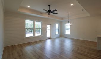 193 Meredith Dr, Bainbridge, GA 39819
