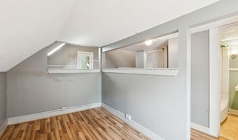 56 Chapel St, Augusta, ME 04330