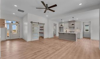318 Rockers Dr, Baldwin City, KS 66006