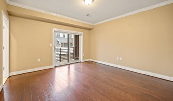 2111 RICHMOND Hwy 101, Alexandria, VA 22301