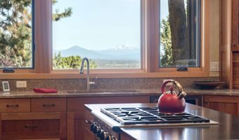 3352 NW Windwood Way, Bend, OR 97703
