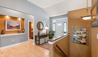 420 Cobblestone Ct, Slinger, WI 53086