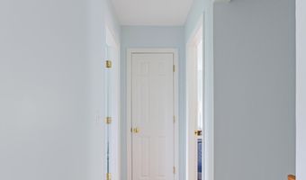 211 Oak St, Bath, ME 04530