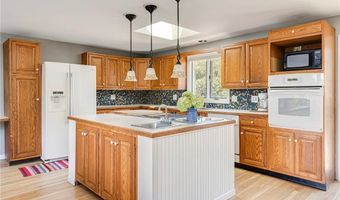 22 JH Dwyer Dr, Middletown, RI 02842