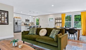 9 Silent Pl, Asheville, NC 28806