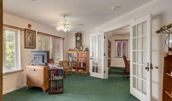 210 N Washington St, Abbeville, LA 70510