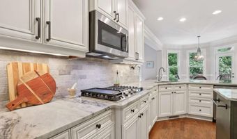 1006 Meadow Brk, Woodstock, GA 30188