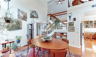 563 E Acadia Pt, Aurora, OH 44202