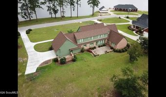 220 Lake Shore Dr, Alma, GA 31510