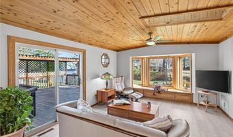 15716 Hayes Trl, Apple Valley, MN 55124