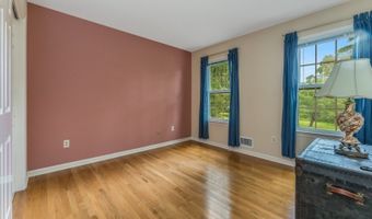 114 Manor Way, Alexandria Twp., NJ 08867