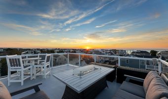 18 Mea Ln, Beach Haven, NJ 08008