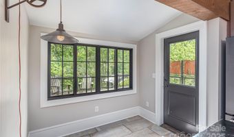 59 Linden Ave, Asheville, NC 28801