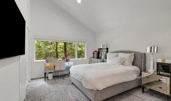 34 Warren Ln, Alpine, NJ 07620