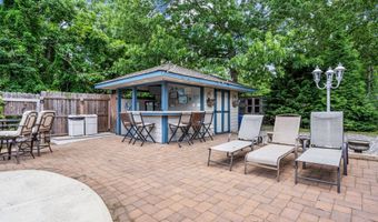 382 Wheaton Ave, Bayville, NJ 08721