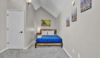 5266 Beechwood Rd, Blakeslee, PA 18610