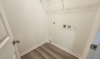 902 Lockett Station Rd, Albany, GA 31707