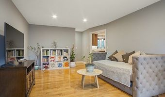 9 Woodlawn Ave, Billerica, MA 01821