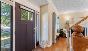 132 Julian Rd, Warwick, RI 02889